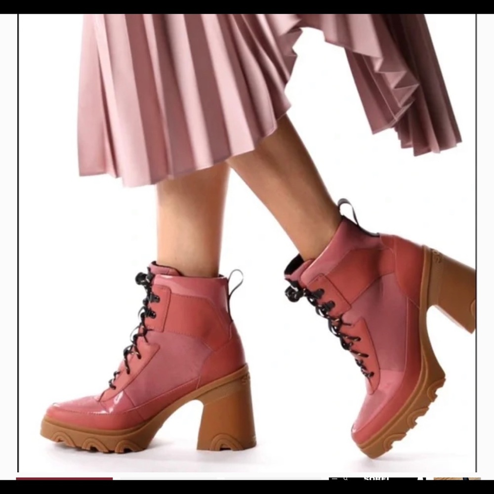 Like new sorel brex boot size 8.5